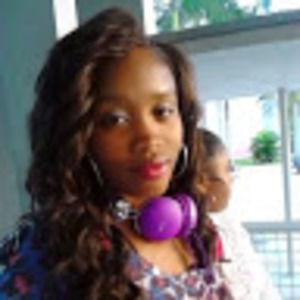 Meet your Posher, Leticia